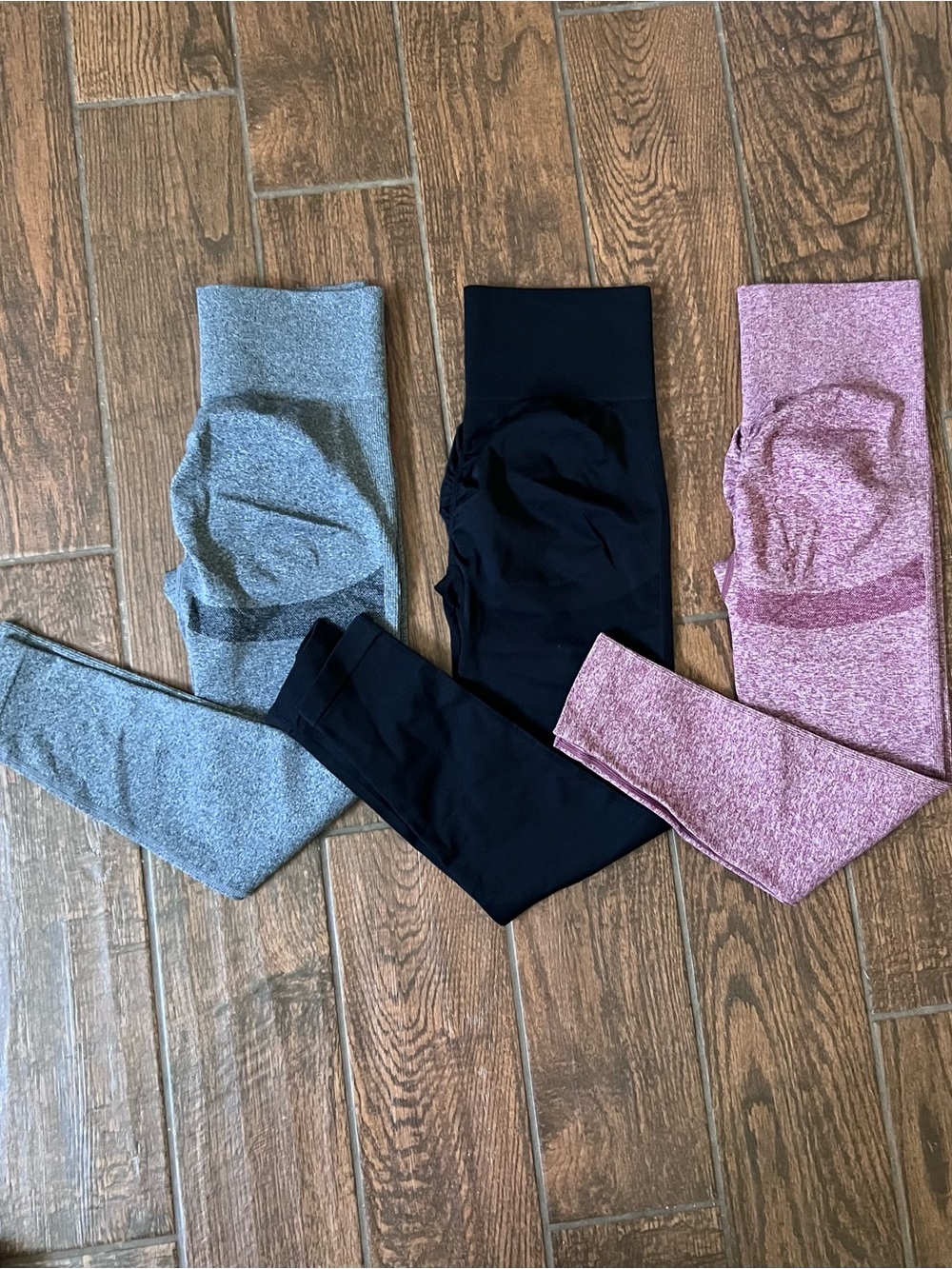 NWOT Lot of 3 Sculpting Leggings Leggings XL- Black, Gray, Pink